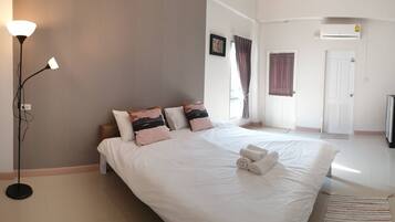 Standard Double Room | 1 ห้องนอน, Wi-Fi ฟรี, ผ้าปูที่นอน