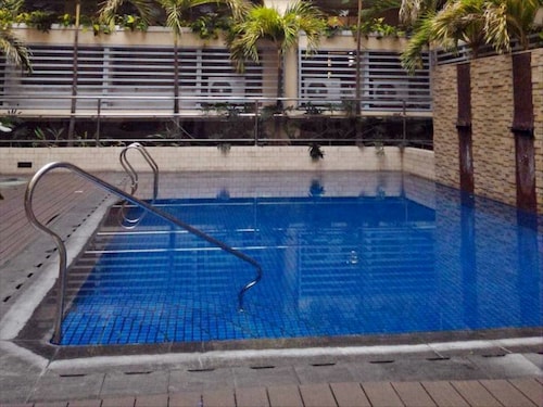 Favila Condotel Units 150 Newport Blvrd