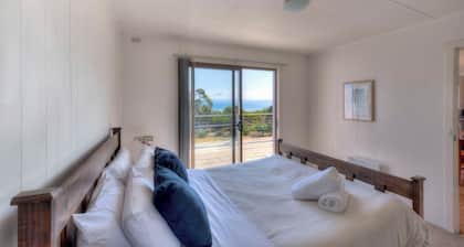 Waders - Freycinet Holiday Houses