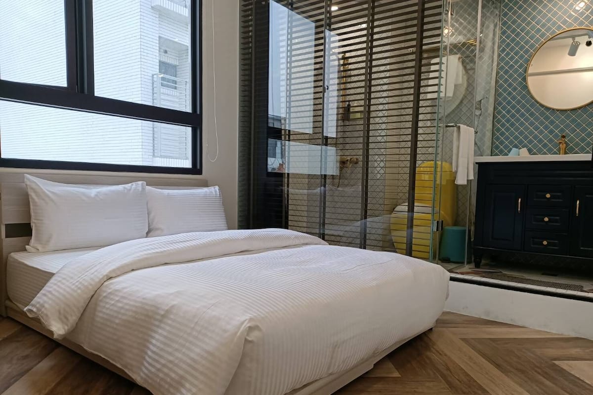 Habitación estándar doble | Edredones de plumas, escritorio, sistema de insonorización y wifi gratis