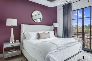 1 bedroom, bed sheets