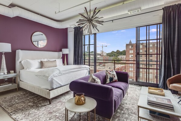 1 bedroom, bed sheets