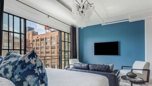 Room - Blue Lagoon Loft (Atlanta)