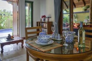Couples dining - Villa Amber (Koh Samui)