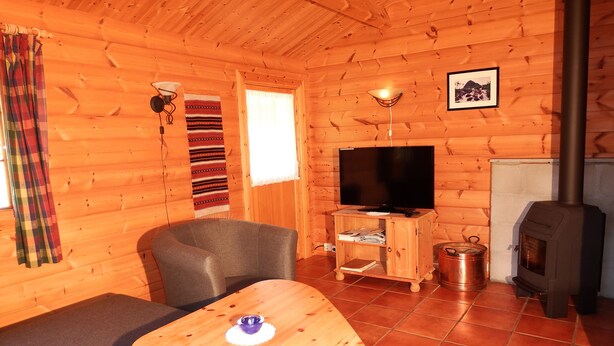 Cabin (Summer) | Living room | Flat-screen TV - Stardalen Hyttegrend (Sunnfjord)