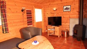 Cabin (Summer) | Living room | Flat-screen TV