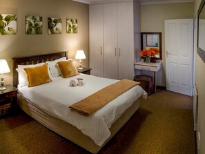 1 bedroom, iron/ironing board, internet, bed sheets