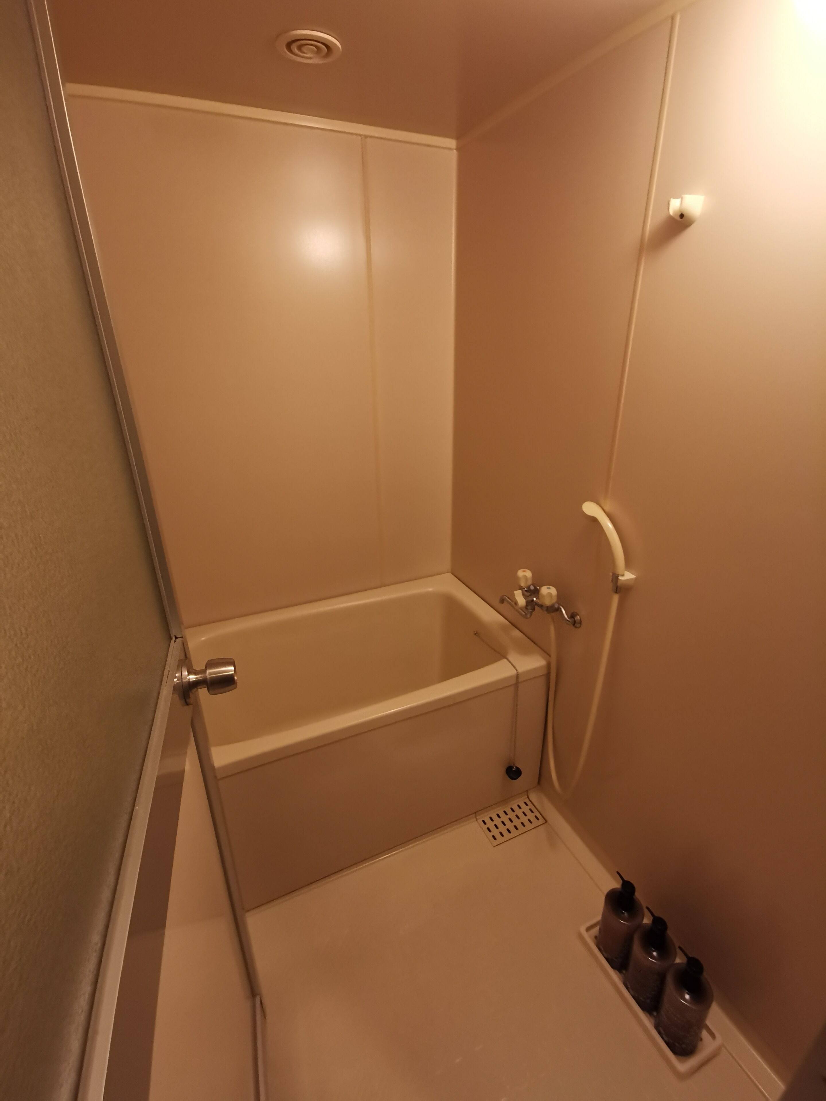 Private spa tub