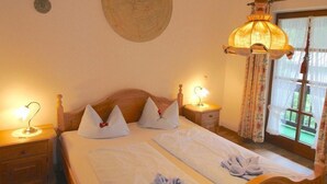 Apartemen, 2 kamar tidur, balkon (Michael)