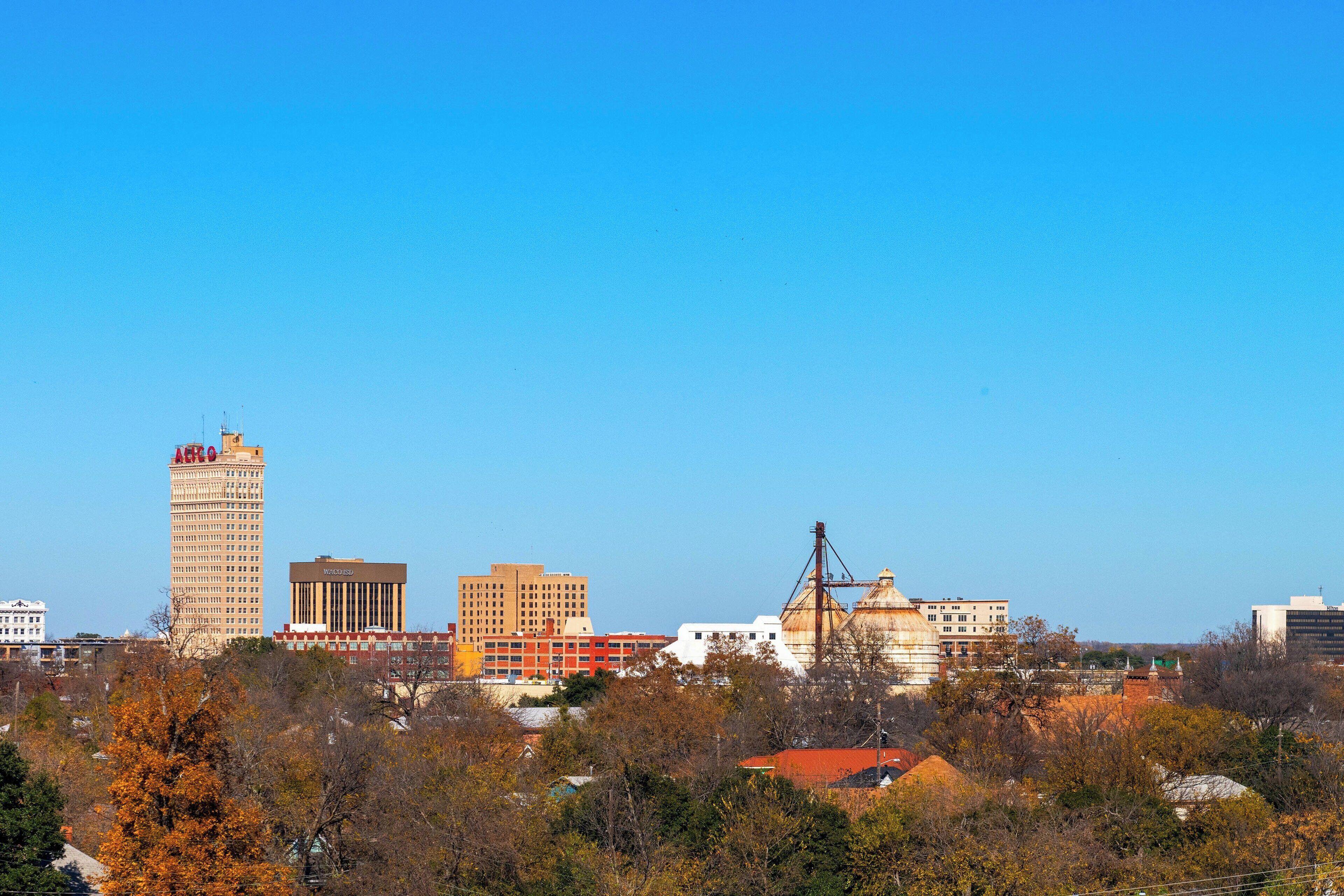in-room safe, desk, laptop workspace, iron/ironing board