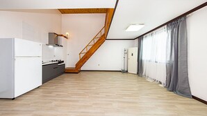 Condo familial (303) | 1 chambre, accès au Wi-Fi (inclus)