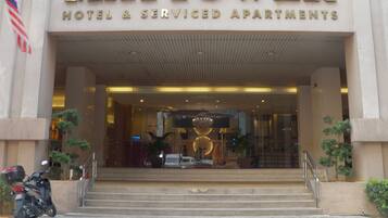 Fachada de la propiedad