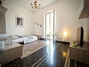 Apartment, 2 Bedrooms | 2 bedrooms, iron/ironing board, free WiFi, bed sheets - Panoramica Centrale Casa Rivoli (Genoa)