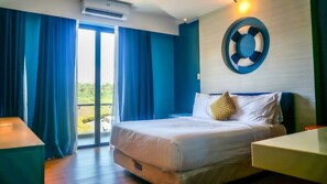 Habitación Deluxe, 1 cama de matrimonio | Caja fuerte, cortinas opacas, wifi gratis y ropa de cama