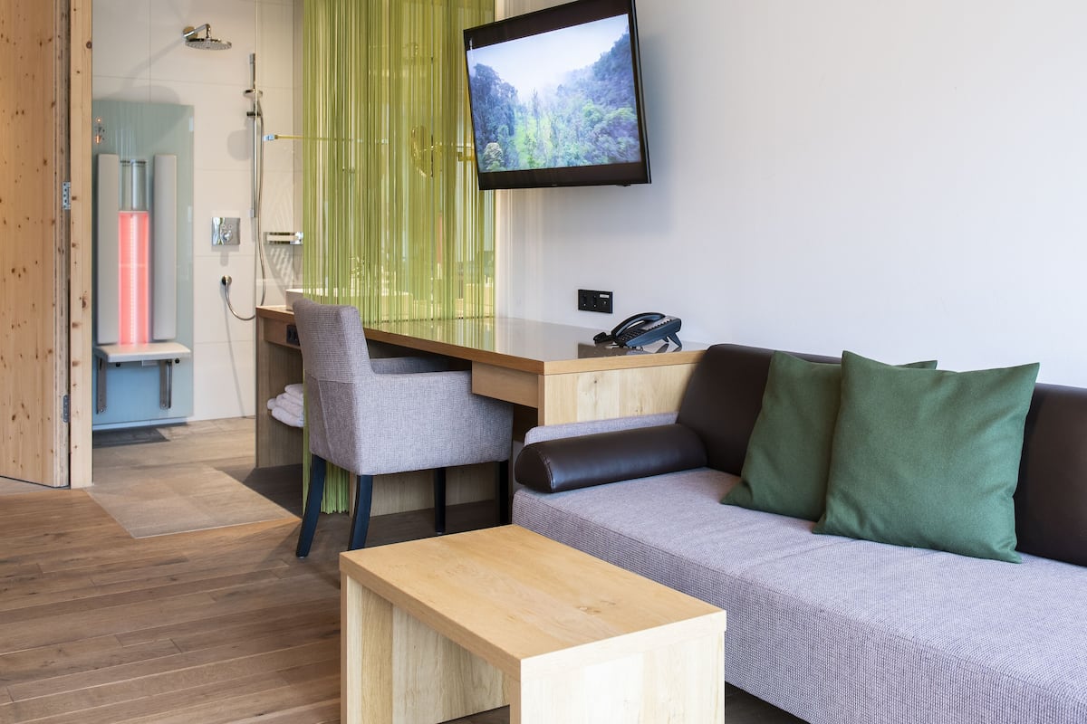 junior suite, terrace | 1 bedroom, minibar, in-room safe, individually decorated