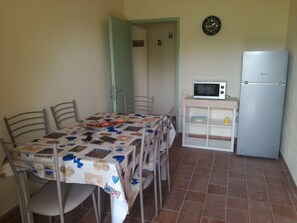 Tägliches inbegriffenes Frühstück zur Selbstbedienung