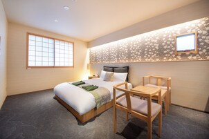 Double Room | Down comforters, desk, soundproofing, WiFi (free)