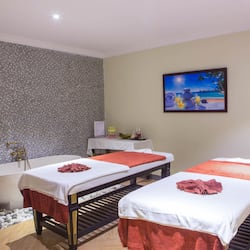 Sauna, hammam, soins corporels, massages aux pierres chaudes