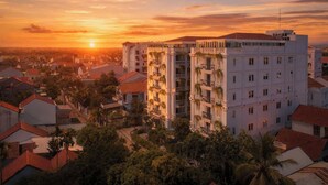 Ảnh chưa phân loại, 2 trong số 131 ảnh, nút