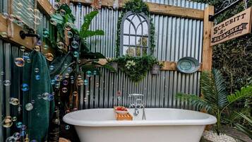 Cabane (Charlie) | Salle de bain | Serviettes fournies