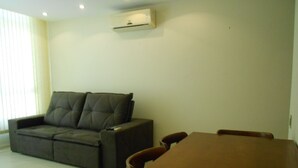 อพาร์ทเมนท์ (2 Bedrooms) | บริเวณนั่งเล่น
