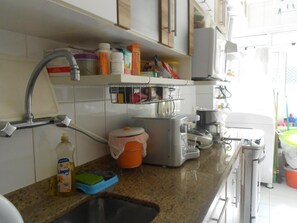 Apartment (2 Bedrooms) | Private kitchen - Gohouse - Dutra 102 (Rio de Janeiro)