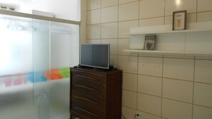 1 bedroom, bed sheets - Gohouse - Copacabana 807 (Rio de Janeiro)