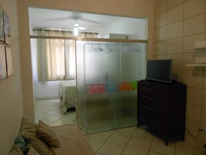 1 bedroom, bed sheets - Gohouse - Copacabana 807 (Rio de Janeiro)