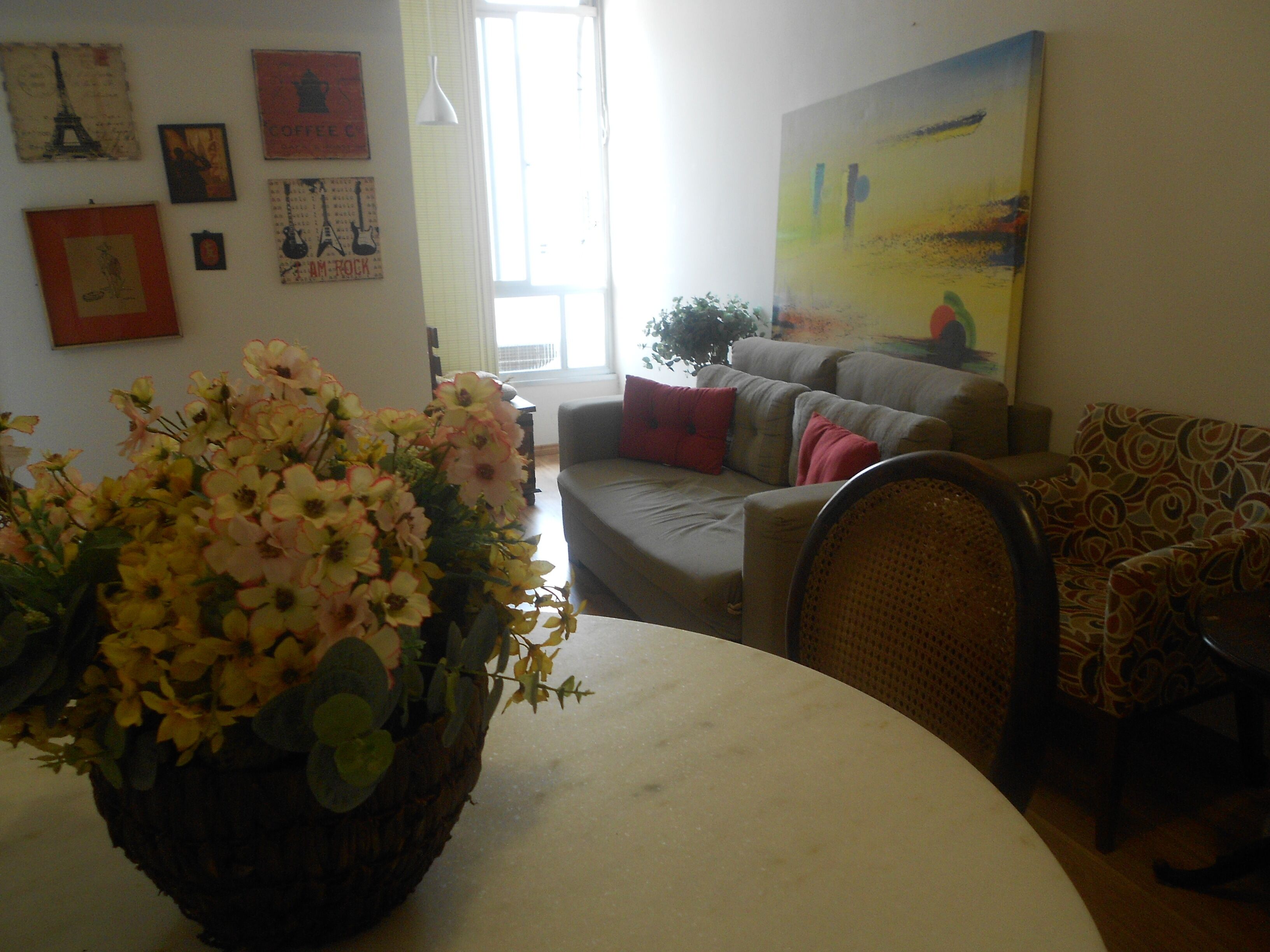 Apartment (2 Bedrooms) | Wohnzimmer