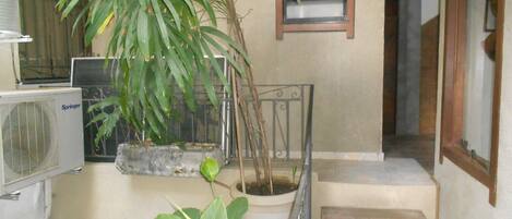 Apartment (1 Bedroom) | Balcony