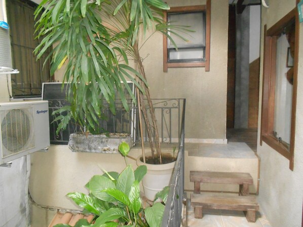 Apartment (1 Bedroom) | Balcony