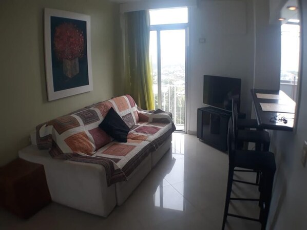 Apartment (2 Bedrooms) | Living room