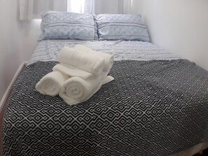 Apartment (1 Bedroom) | 1 bedroom, bed sheets - Gohouse - Ferreira 402 (Rio de Janeiro)