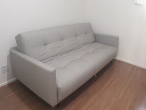 Apartment (1 Bedroom) | Living room