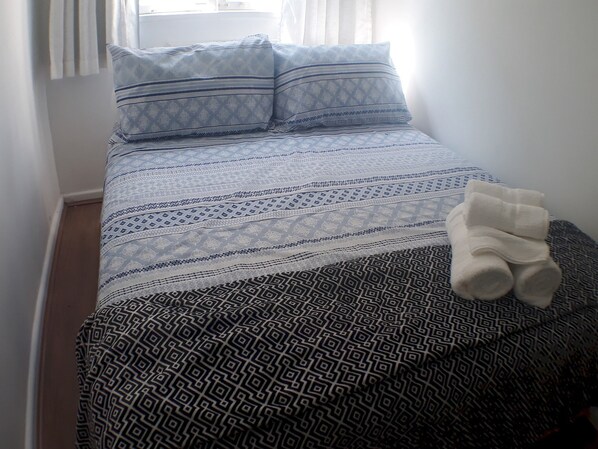 Apartment (1 Bedroom) | 1 bedroom, bed sheets