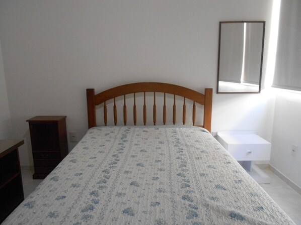 3 bedrooms, bed sheets