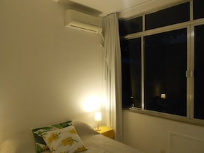 公寓 (2 Bedrooms) | 2 間臥室、床單