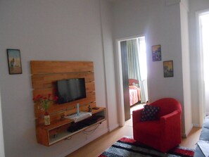 Apartment (2 Bedrooms) | Living room - Gohouse - Sacadura 601 (Rio de Janeiro)