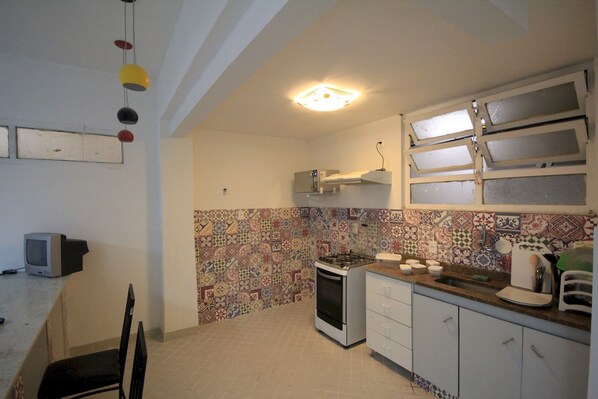 Apartment (2 Bedrooms) | Private kitchen - Gohouse - Visconde 206 (Rio de Janeiro)