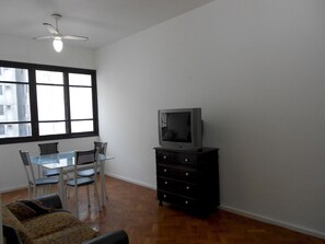 Apartment (2 Bedrooms) | Living room - Gohouse - Siqueira 1003 (Rio de Janeiro)