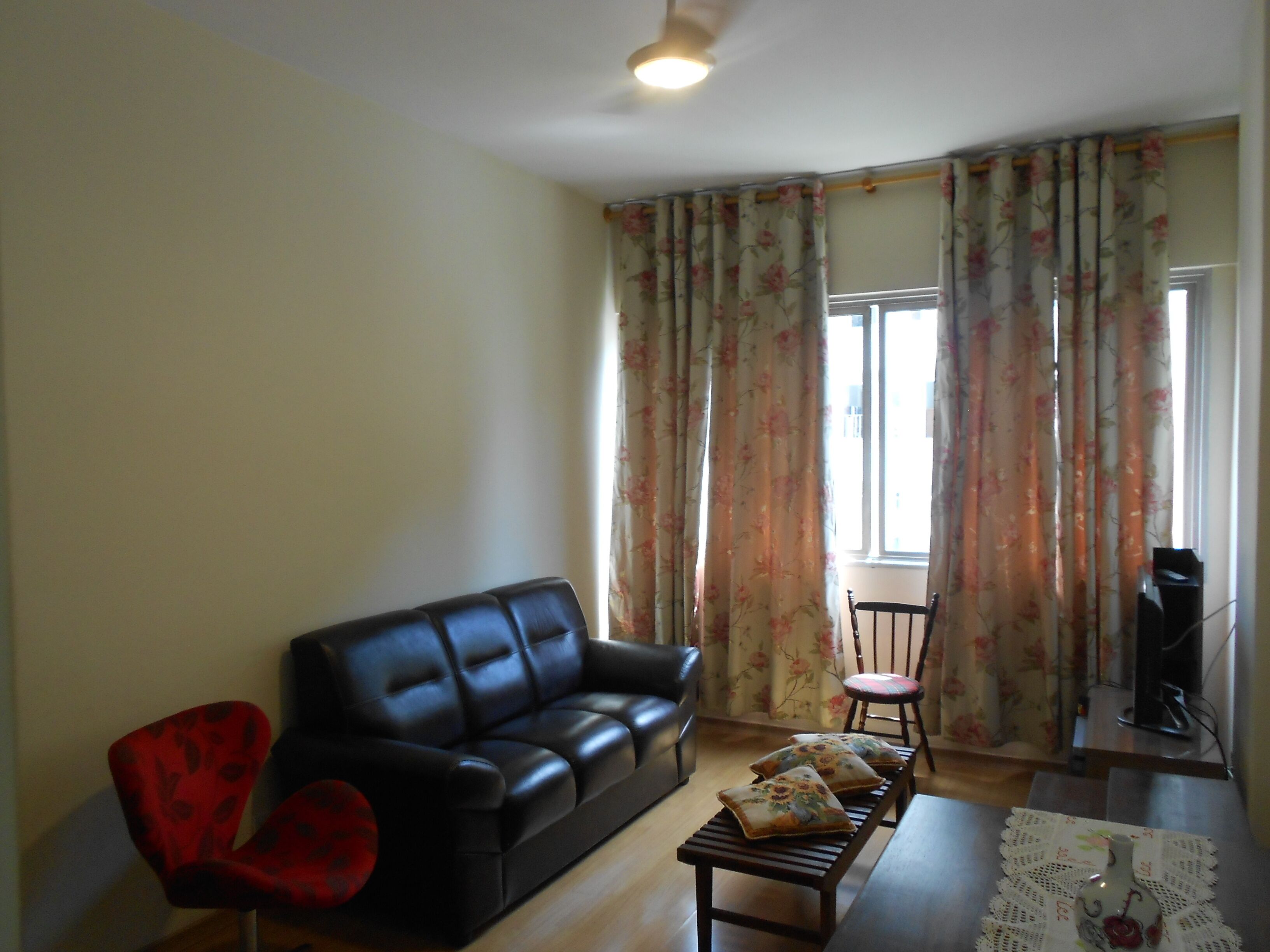 Apartment (2 Bedrooms) | Living room