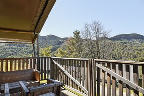 Tente Glamping (Ciboulette) | Balcony view - Camping RCN Les Collines de Castellane (La Garde)