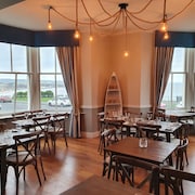 Delmont Hotel
