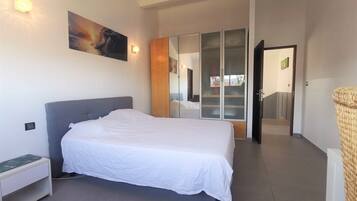 4 bedrooms, free WiFi