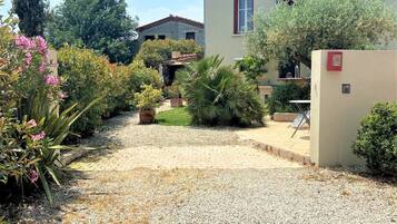 Enceinte de lâhĂ©bergement