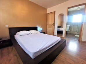 3 camere, Wi-Fi gratuito