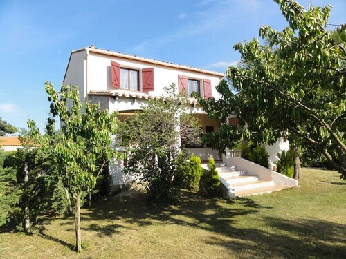 Au calme villa avec piscine privée bien équipée et bien située