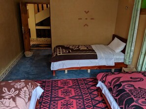 Free WiFi, bed sheets