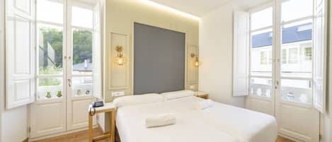 Decoración personalizada, muebles diferentes y escritorio