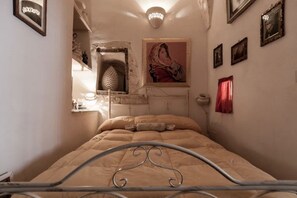 Apartment, 2 Bedrooms, Non Smoking | Individually decorated, individually furnished, bed sheets - Casa Teresa (Ostuni)
